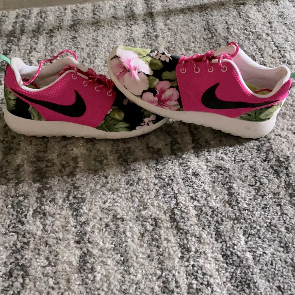 Nike shoes